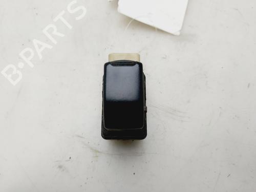 Used Right front window switch Right front window switch CHEVROLET AVEO / KALOS Hatchback (T200) 1.4 (83 hp) 33207900 33207900