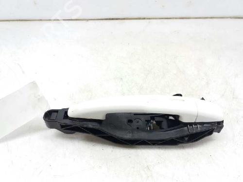 Rear left exterior door handle PEUGEOT 208 I (CA_, CC_) 1.6 HDi / BlueHDi 75 9672961180 |