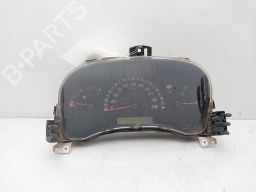 Used Instrument cluster FIAT PANDA (169_) 1.1 (169.AXA1A) (54 hp) 16529153