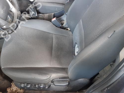 Left front fog light KIA SPORTAGE II (JE_, KM_)  | BP8592611C30 