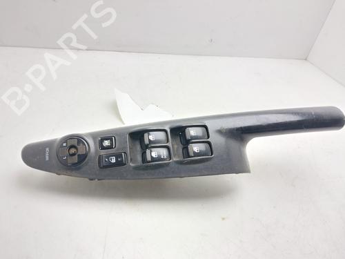 Used Left front window switch Left front window switch HYUNDAI TUCSON (JM) [2004-2019] 35750748 35750748
