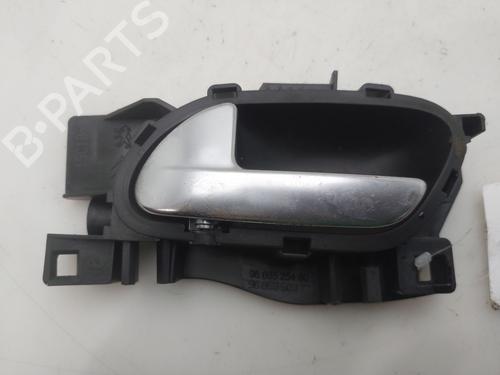 Used Front left interior door handle Front left interior door handle 36884765 36884765