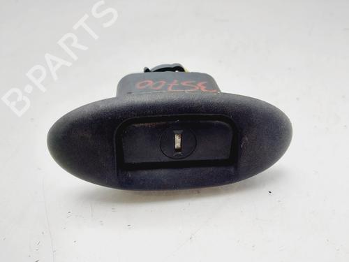 Used Tailgate handle RENAULT MEGANE I Classic (LA0/1_) 1.6 16V (LA00, LA04, LA0B, LA11, LA16, LA19, LA1J, LA1K,... (107 hp) 19797618