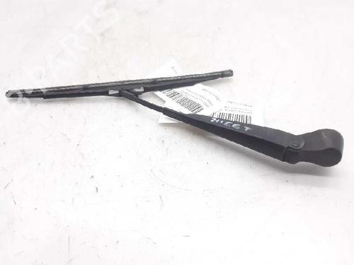 Used Rear windshield wiper arm FORD FIESTA V (JH_, JD_) 1.3 (69 hp) 12401090