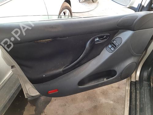 Right front window motor SEAT LEON (1M1) 1.6 16 V | BP8925547E20 
