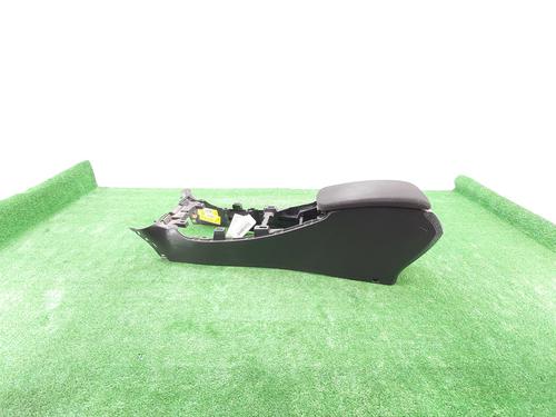 Used Armrest / Center console RENAULT LAGUNA III Grandtour (KT0/1) 2.0 dCi (KT07, KT0J, KT14, KT1A, KT1S) (131 hp) 28329383