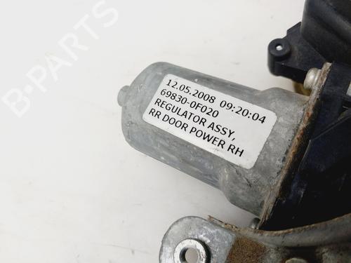 Rudehejsemekanisme Højre bagtil TOYOTA COROLLA Verso (ZER_, ZZE12_, R1_) 2.2 D-4D (AUR10_, AUR10R) | BP29424144C25 