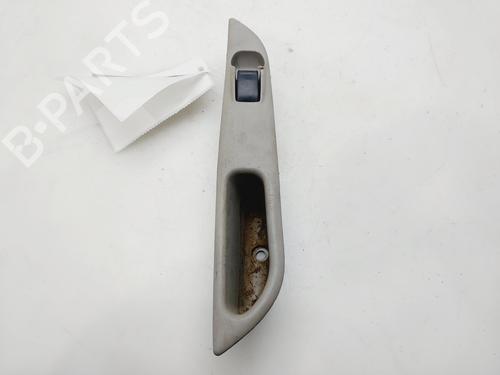 Interrupteur de vitre arrière gauche NISSAN ALMERA TINO (V10) 2.2 dCi (115 hp) 31979008