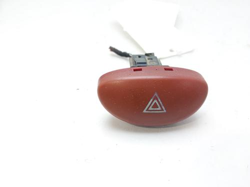 Used Warning switch PEUGEOT 206 Hatchback (2A/C) 1.4 LPG (75 hp) 16528471