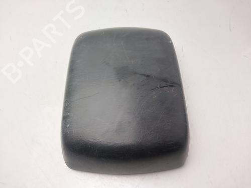 Used Armrest / Center console TOYOTA HILUX VII Pickup (_N1_, _N2_, _N3_) [2004-2016]  32991610