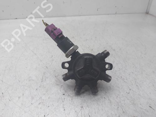 Used Injection rail FORD FOCUS I (DAW, DBW) 1.8 TDCi (115 hp) 30851969