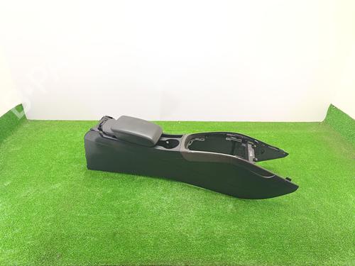 Used Armrest / Center console AUDI A4 B8 Avant (8K5) S4 quattro (333 hp) 30603266