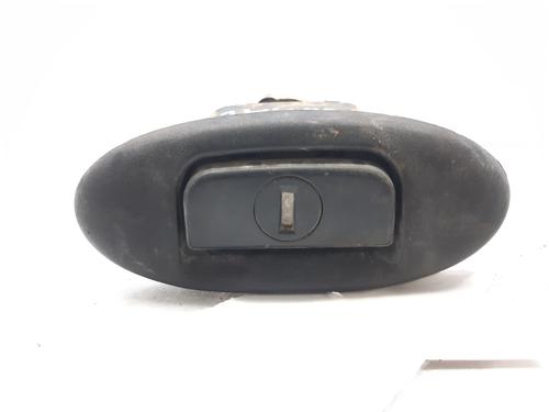 Used Tailgate handle RENAULT MEGANE I Classic (LA0/1_) 1.9 dTi (LA1U) (80 hp) 7828319