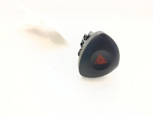 Advarselsbryter Advarselsbryter RENAULT CLIO II (BB_, CB_) 1.2 (BB0A, BB0F, BB10, BB1K, BB28, BB2D, BB2H, CB0A,... (58 hp) 33842405 33842405