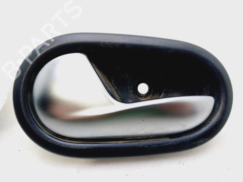 Venstre bak invendig håndtak DACIA SANDERO II [2012-2025]  30204277