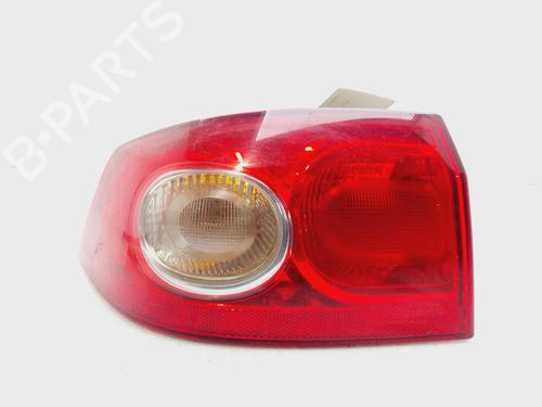 Used Left taillight RENAULT LAGUNA II (BG0/1_) [2001-2007]  25468783
