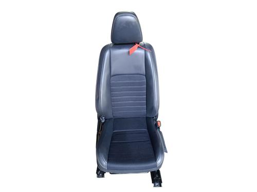 Right front seat LEXUS IS III (_E3_) 300h (AVE30_, AVE30R) | BP31621453C16 