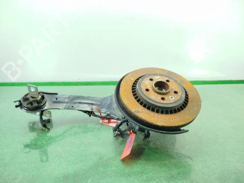 Used Right rear steering knuckle VOLVO XC70 II (136) D5 AWD (205 hp) 26401384
