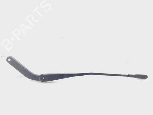 Used Front windshield wiper arm BMW 1 (E87) 120 d (163 hp) 25028051