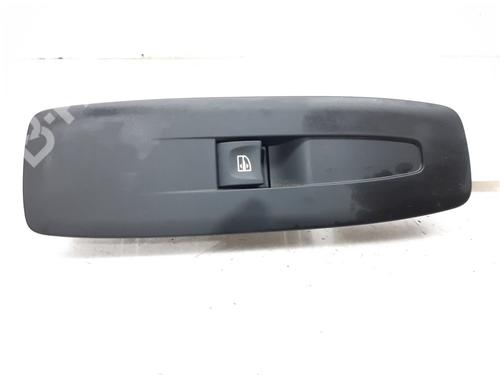 Used Right front window switch Right front window switch RENAULT KADJAR (HA_, HL_) [2015-2026] 8616926 8616926