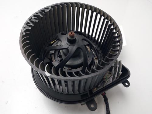 Used Heater blower motor PEUGEOT 405 II (4B) [1992-1999]  32258380