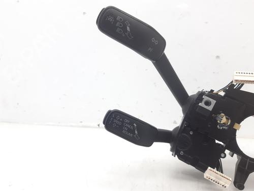 Steering wheel controls SEAT LEON (5F1)  | BP8224044E15 