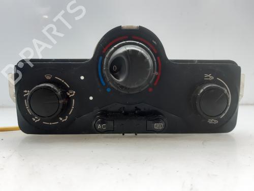 AC Styreenhet / Manøvreringsenhet RENAULT CLIO III (BR0/1, CR0/1) 1.5 dCi (C/BR0G, C/BR1G) (68 hp) 10518584