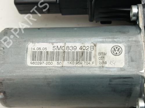 Motor elevalunas trasero izquierdo VW GOLF PLUS V (5M1, 521) 1.9 TDI | BP30927256E23