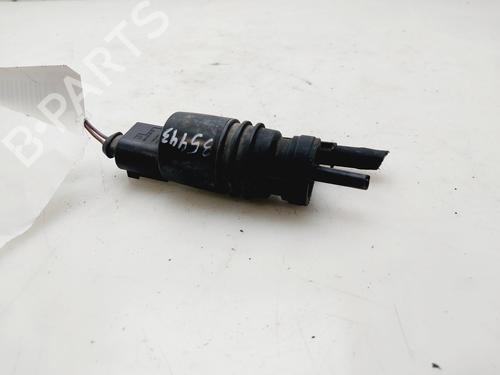 Used Washer pump MERCEDES-BENZ E-CLASS (W212) E 220 CDI / BlueTEC (212.001, 212.002) (170 hp) 21054621