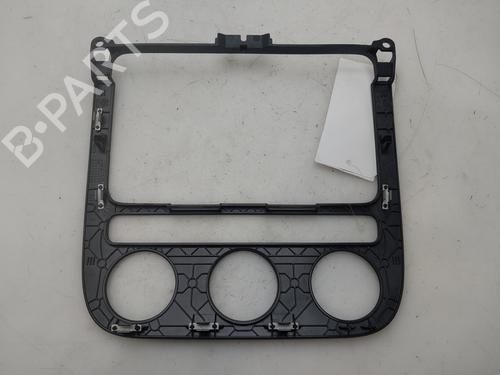Middle console VW GOLF V (1K1) | BP37759323I22 - Image 2