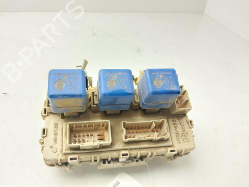 Used Fuse box Fuse box NISSAN X-TRAIL I (T30) [2001-2013] 32423265 32423265