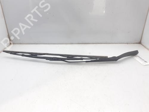 Used Front windshield wiper arm MERCEDES-BENZ C-CLASS (W203) C 220 CDI (203.006, 203.008) (143 hp) 10144320