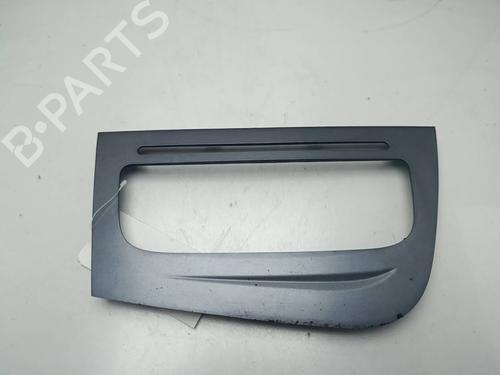 Used Middle console Middle console SEAT LEON (1P1) 1.9 TDI (105 hp) 40445423 40445423