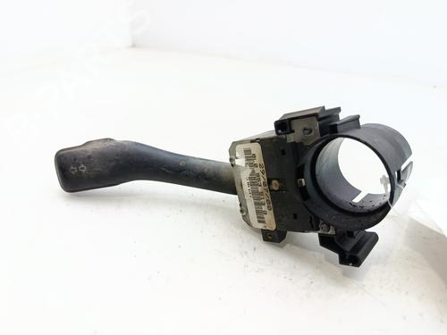 Mando intermitentes / limpia Mando intermitentes / limpia VW GOLF IV (1J1) 1.9 TDI (115 hp) 33941800 33941800