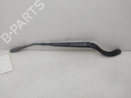 Used Front windshield wiper arm Front windshield wiper arm 37281992 37281992
