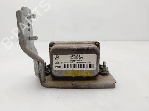 Used Electronic sensor VW GOLF IV (1J1) [1997-2008]  29904084