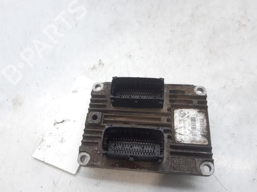 Used Engine control unit (ECU) FIAT GRANDE PUNTO (199_) 1.4 (199AXB11, 199AXB1A, 199BXB1A, 199AXL1A) (77 hp) 9812733