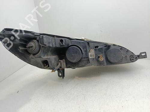 Left headlight PEUGEOT 407 (6D_) 2.0 (6DRFNB, 6DRFNE) | BP31706274C28
