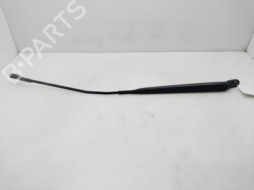 Used Front windshield wiper arm RENAULT CLIO III (BR0/1, CR0/1) 1.5 dCi (C/BR0G, C/BR1G) (68 hp) 31143935