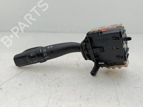 Used Headlight switch TOYOTA AVENSIS (_T25_) 2.0 D-4D (CDT250_, CDT250R) (116 hp) 31930700