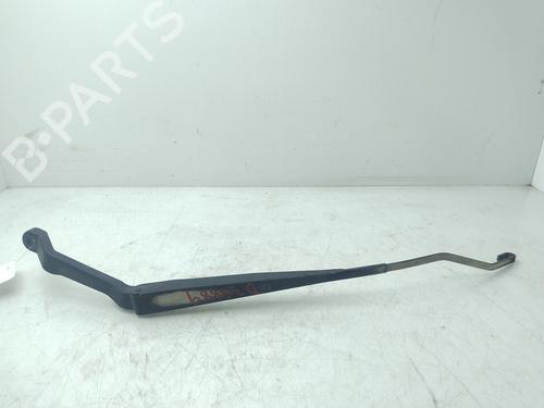 Used Front windshield wiper arm HONDA CR-V I (RD) 2.0 16V 4WD (RD1, RD3) (128 hp) 28035250