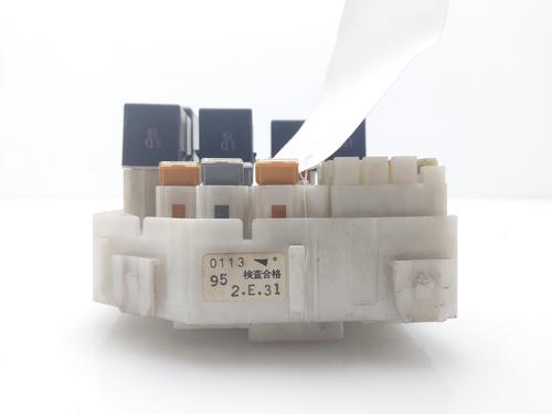 Fuse box TOYOTA RAV 4 II (_A2_) 2.0 4WD (ACA21, ACA20) | BP16686935E1 