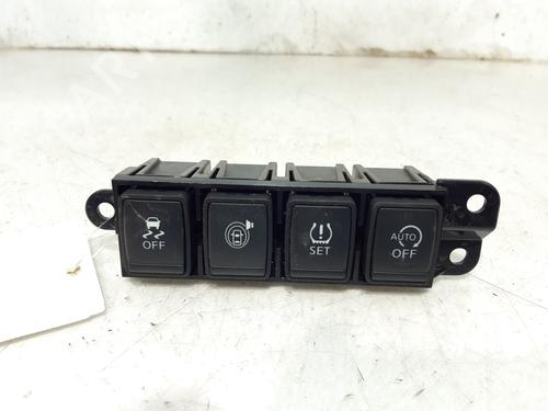 Used Switch NISSAN JUKE (F15) 1.5 dCi (110 hp) 11346218