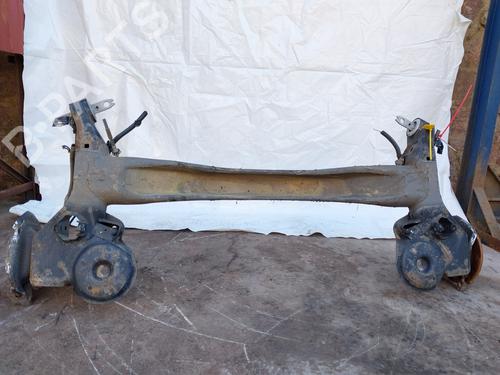 Used Rear axle PEUGEOT 308 II (LB_, LP_, LW_, LH_, L3_) [2013-2021]  17567210