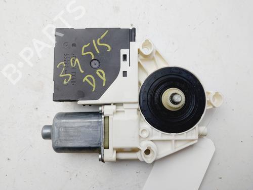 Used Right front window motor VW CADDY ALLTRACK IV Box Body/MPV (SAA) [2015-2020]  29390791