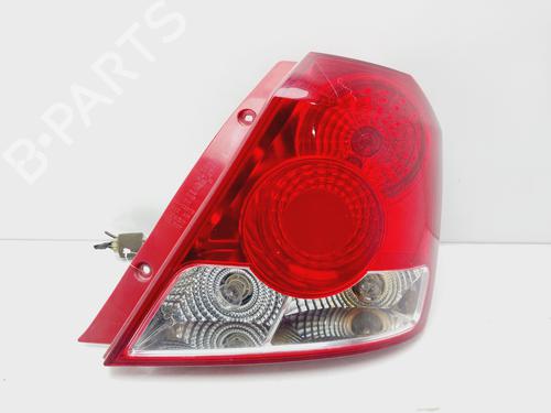 Feu arrière droit DAEWOO KALOS (KLAS) 1.2 (72 hp) 31887777