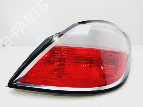 Used Left taillight OPEL ASTRA H (A04) [2004-2014]  29390584