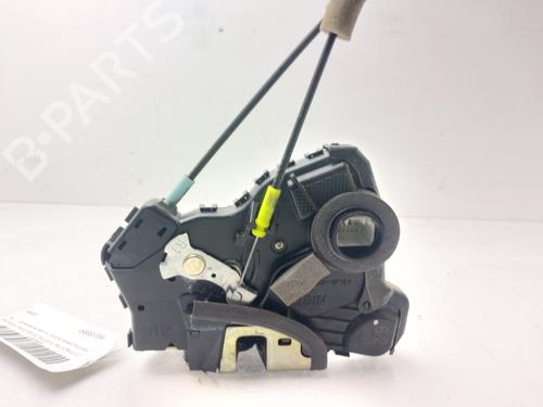 Used Front right lock TOYOTA COROLLA (_E12_) 1.6 VVT-i (ZZE121_, ZZE121R) (110 hp) 31093689