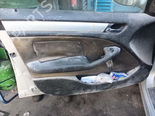 Left headlight BMW 3 (E46) 320 d | BP29174301C28 