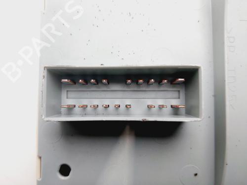 Fuse box FIAT STILO (192_) 1.4 16V | BP32411233E1